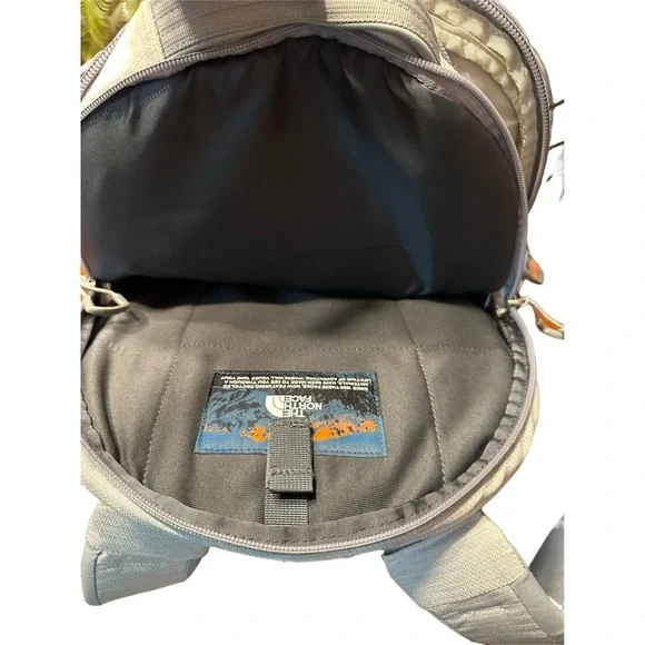 The North Face Borealis Gray Backpack - Picture 3 of 5